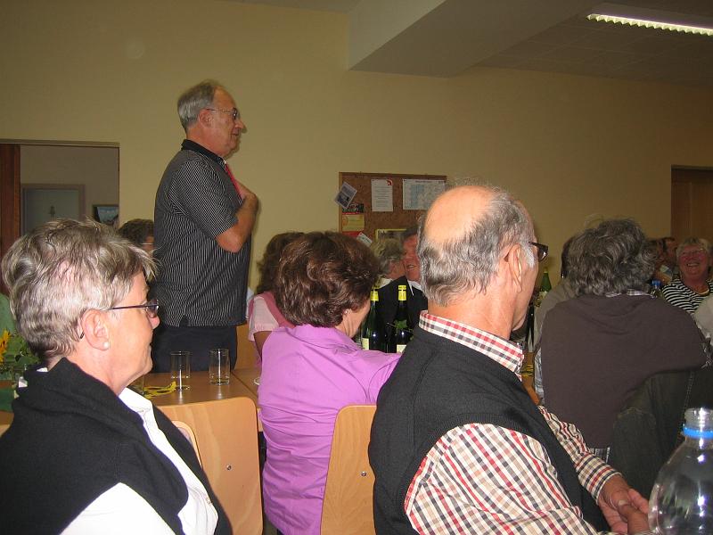 090725_chorausflug_41.JPG - Was wird hier wohl gesungen?